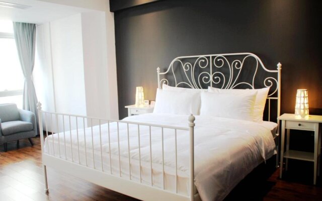Naweiya Art Hotel