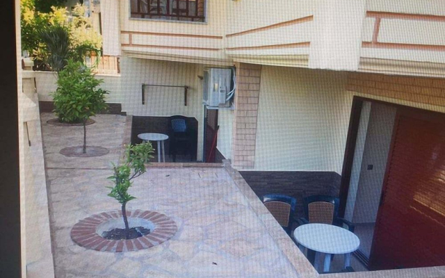 House Sartios