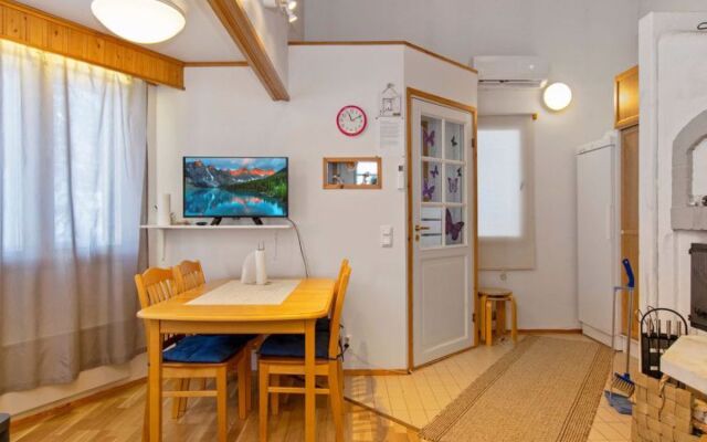 Hallantytär a2 paritalo
