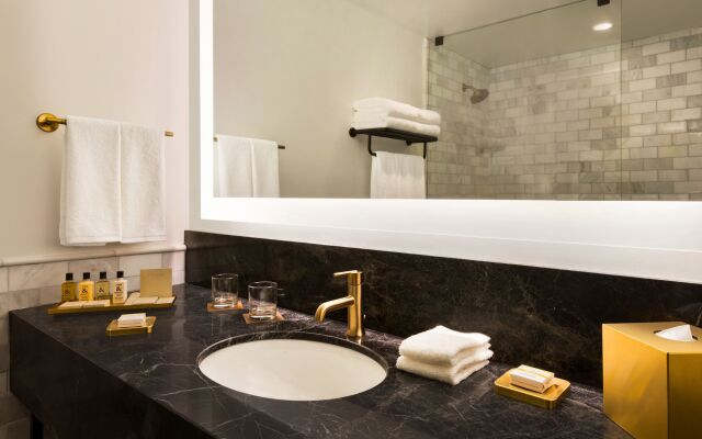 EXchange Hotel Vancouver