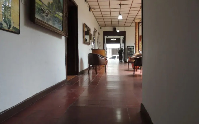 Hotel Real
