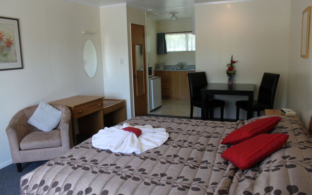 Cherry Court Motor Lodge