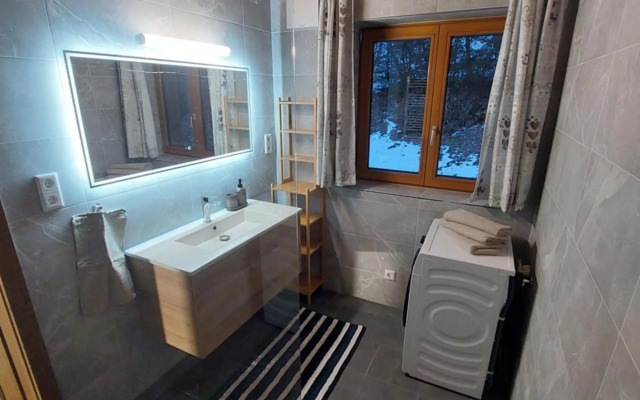 Stony Sea Apartments