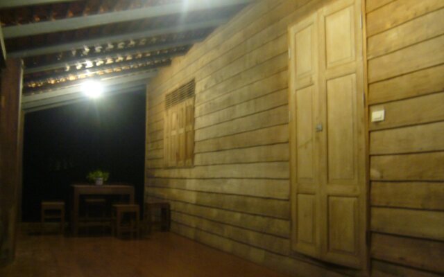 Reun Raem Loogmai Guest House