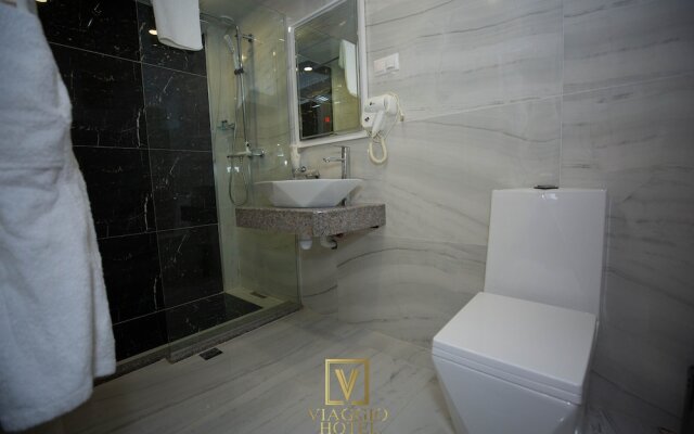 V hotel & tours