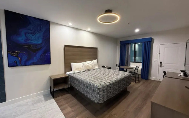 Palace Inn Blue Edgebrook