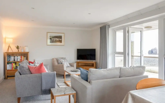 10 Thurlestone Rock