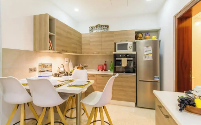 Sunny Maltese Townhouse Madonnina Kalkara