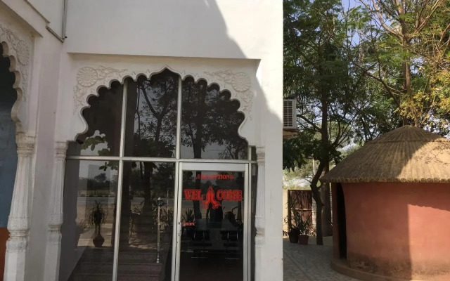Roop Shree Hotel