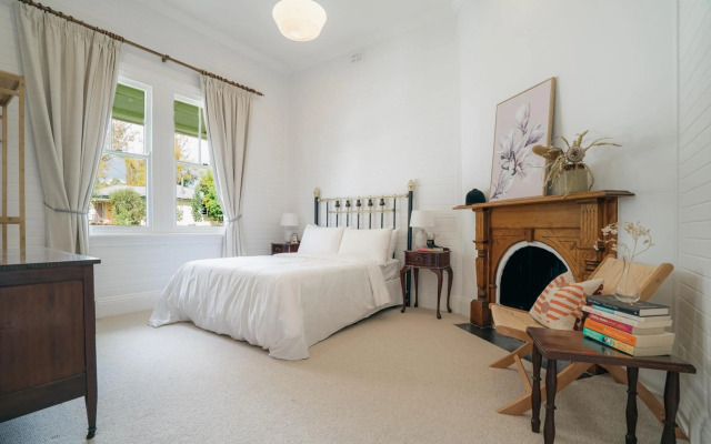 Quinn's Cottage - Central Armidale