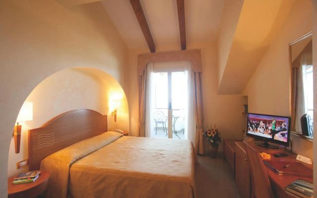 Hotel Tirreno