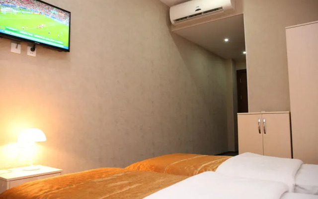 Riva Hotel