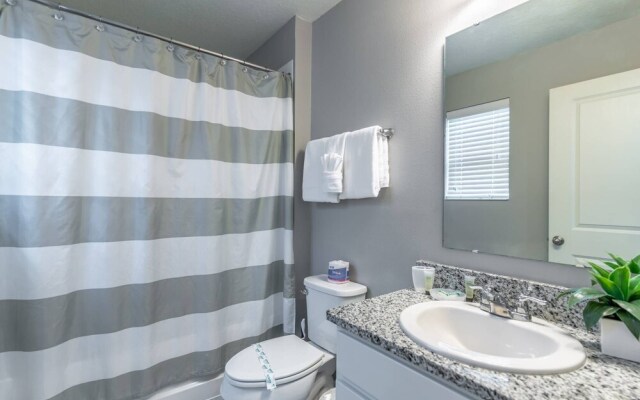 5134 Compass Bay