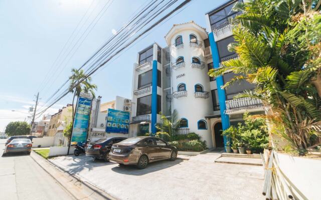 Bless Amare Boutique Hotel by RedDoorz