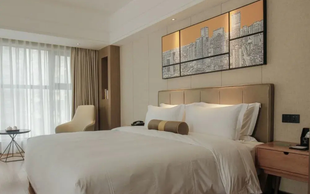 Your Moving Hotel