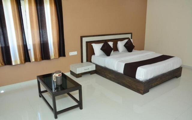 Hotel  Savera Palace