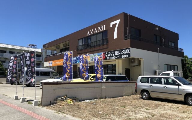 azami7
