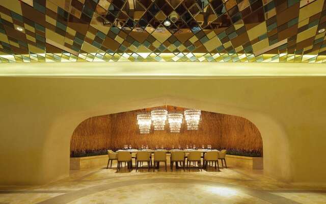 Elegant Hotel Shanghai Bund
