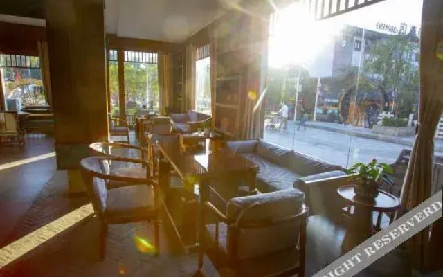 Enshi love Qingjiang hotel(Tujia daughter City store)