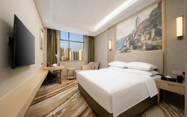 Vienna International Hotel (Wuhan Miaoshan Institute of Technology)