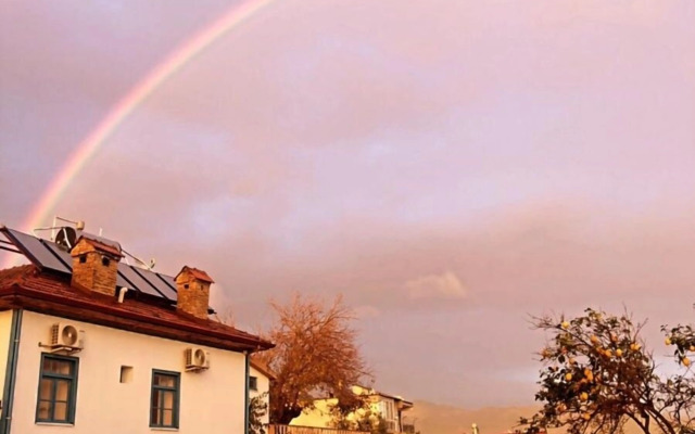 Tas Konak Butik Otel Bungalov