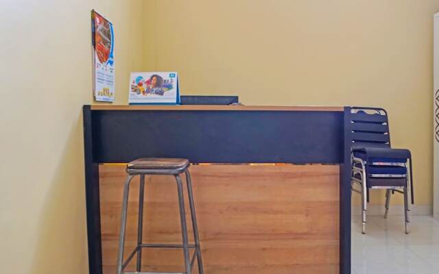 OYO 93414 Wisma Ratu Syariah Near SMP Negeri 2 Watang Pulu