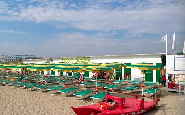 Eden Beach Club