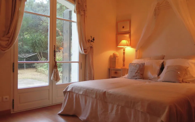 Plush Villa in Cavalaire-sur-Mer with Private Pool