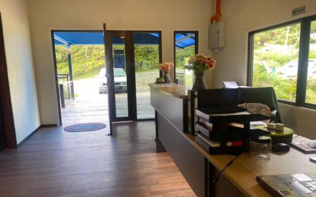 Oyo 90616 George Adventure Base