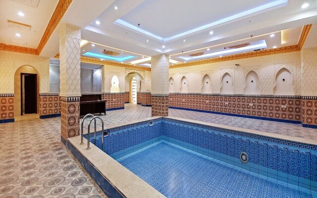 OYO 586 Al Tamayoz Al Raqi Hira