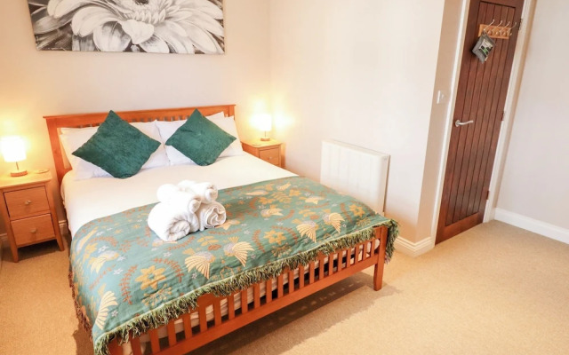 4 Lynton Cottages