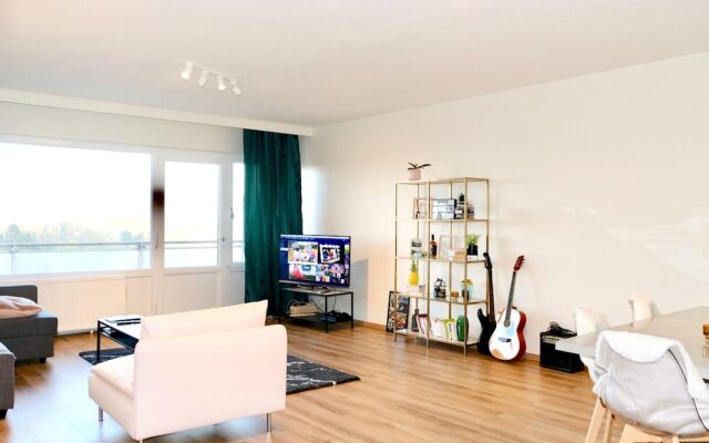 Apartment with 2 Bedrooms in Molenbeek-Saint-Jean, with Wonderful City View, Furnished Balcony And Wifi