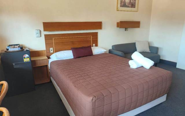 Country Motor Inn Singleton – Guest Rooms – Singleton