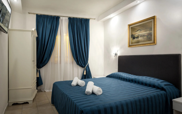 Stella Della Casa Florence