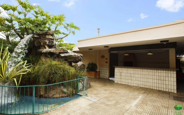 Global Garden Hotel