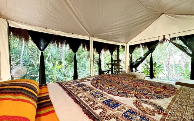 Glamping Bunga Lotus