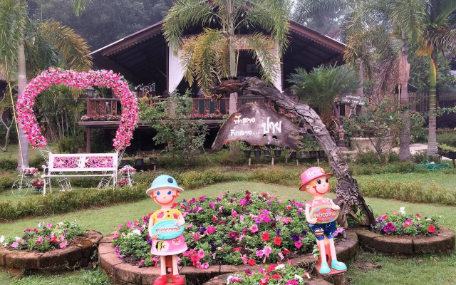 Pai Reaunthai Village