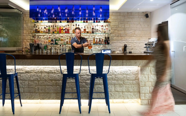 Melina Bay Boutique Hotel