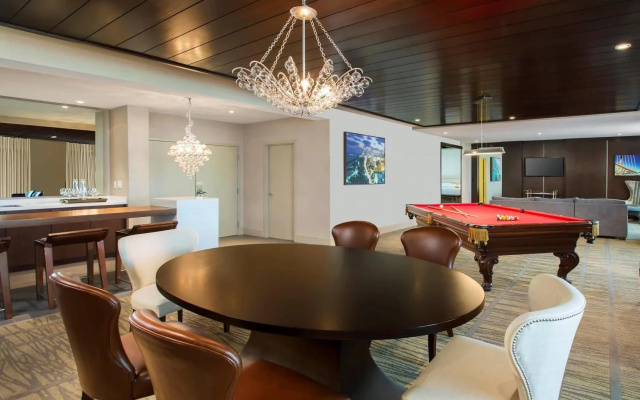 DoubleTree by Hilton Miami Airport & Convention Center