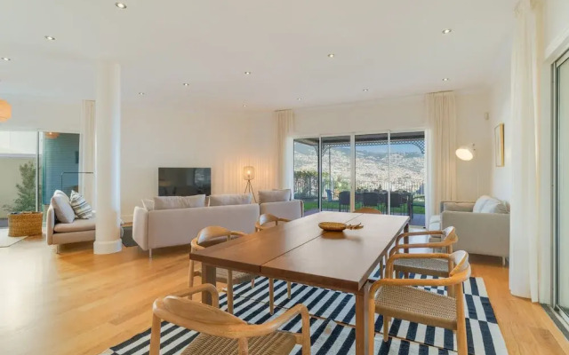 Sublime View Villa by Atlantic Holiday