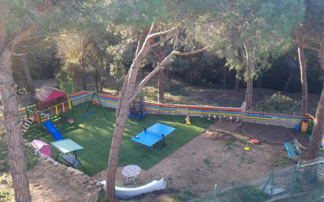 Maravillosa casa con piscina grande y bosque