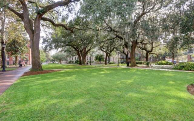 Savannah Oaks