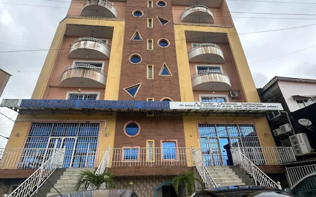 Tchinda Meli Residence