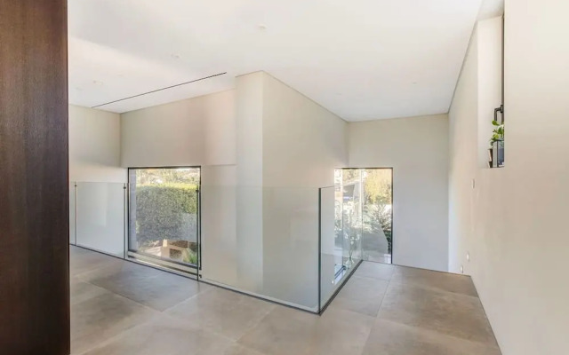 2 Rua das Palmas Luxurious Stylish and Modern L