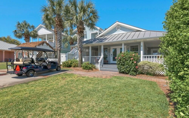 Pineapple Cabana by Bliss Beach Rentals