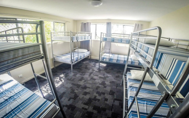 Somewhere To Stay Backpackers
