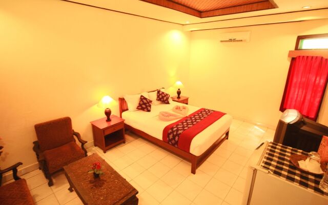 Lovina Beach Hotel