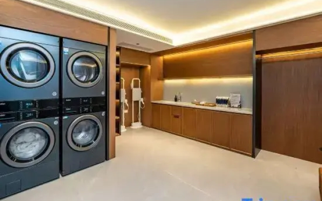 Starway Hotel