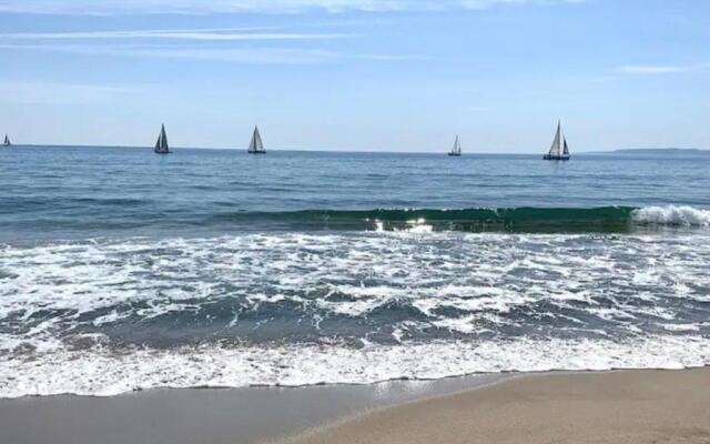 Acogedor Apartamento En Roses - 50m Playa - WIFI - Aire Acondicionado