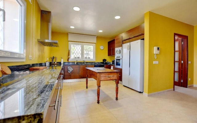 107508 Villa In Portol